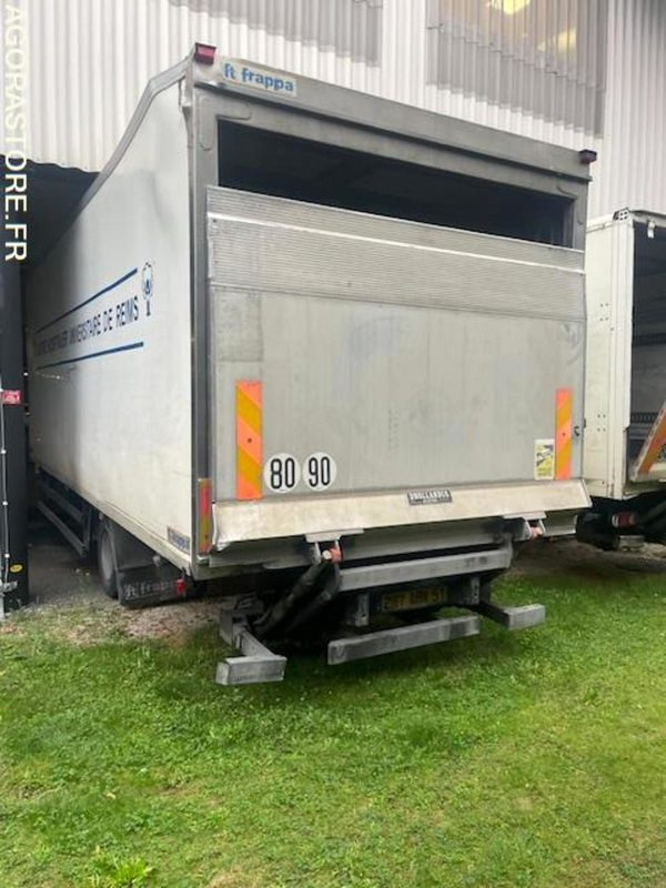 Camión POID LOURD  RENAULT MIDLUM