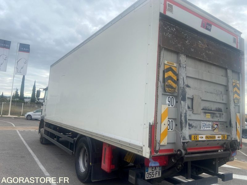 Camión PORTEUR FOURGON MAN TGM - 2018 - 220000 Kms