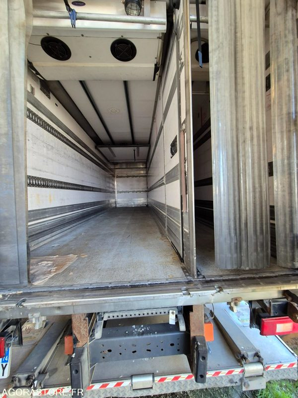 Camión Porteur Volvo frigo