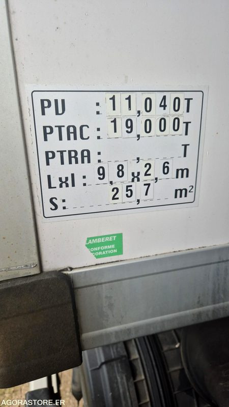 Camión Porteur frigo Volvo FE 260