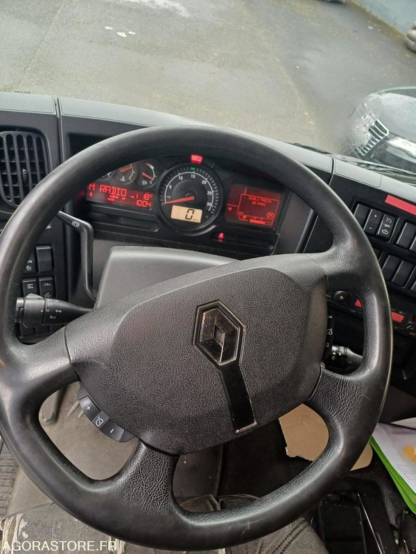 Camión RENAULT D WIDE // EX-312-ZJ // 554 800 KM // 2018