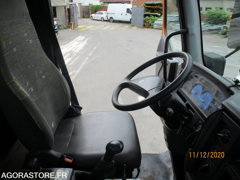 Camión RENAULT MIDLUM 22016C BENNE 2001