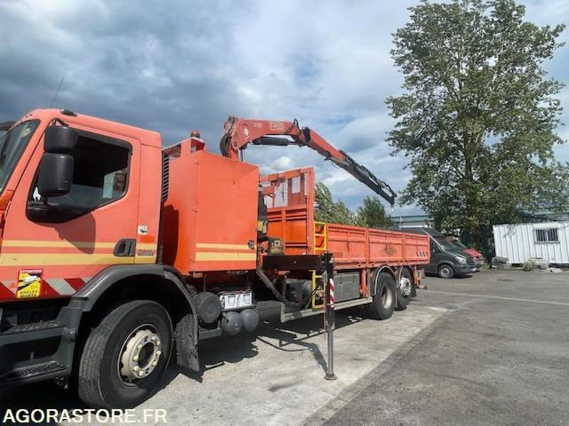 Camión RENAULT PREMIUM LANDER 430.26 - PLATEAU GRUE - GRUE FASSI F150 + RADIO - 2011