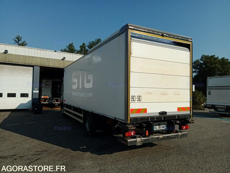 Camión RENAULT TRUCKS D 19 WIDE P4X2 320 E6 / EL-383-WK / 2017 / 525487 kms