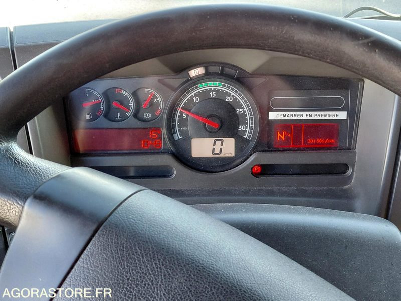 Camión RENAULT midlum 240 - 2009 - 301686 Kms