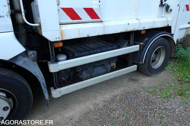 Camión Renault Midlum 220 DXI