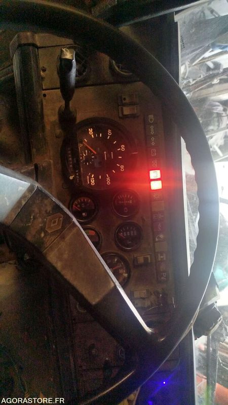 Camión Renault Poids lourd G230 - 1985 - 564616KM