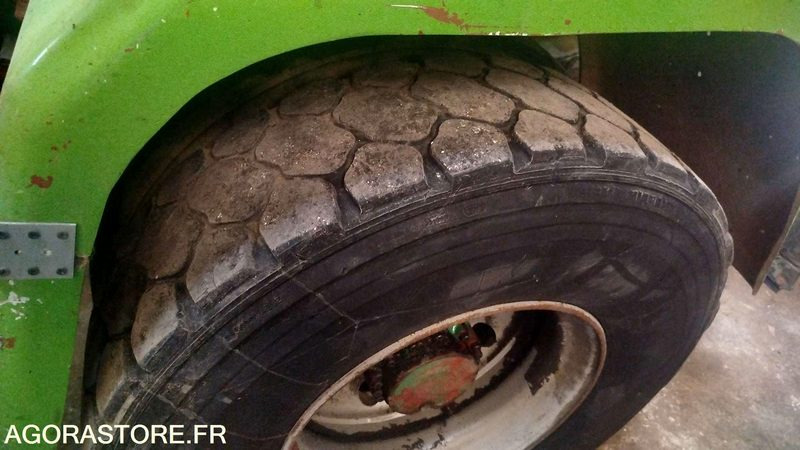 Camión Renault Poids lourd G230 - 1985 - 564616KM