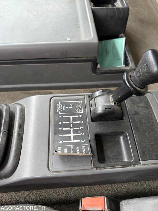 Camión Renault Premium porteur 4x2 270ch DCI