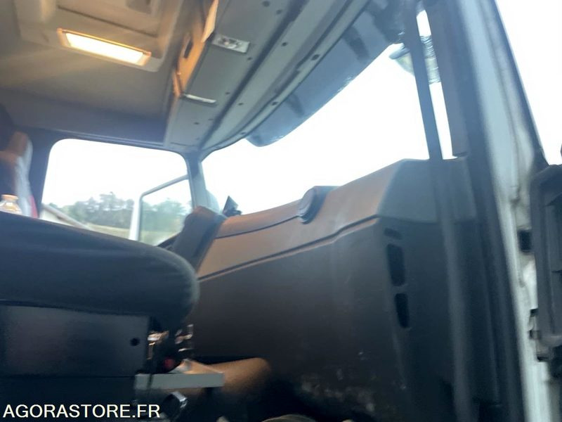 Camión Renault trucks C460 26T BENNE GRUE - 2014 - 347103 -DM941LF