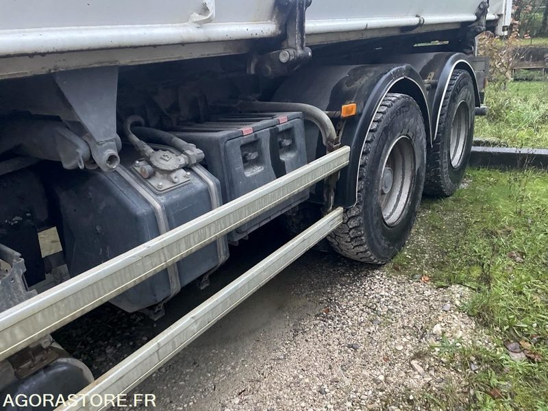 Camión Renault trucks C460 26T BENNE GRUE - 2014 - 347103 -DM941LF