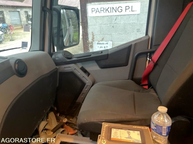 Camión Renault trucks C460 26T BENNE GRUE - 2014 - 347103 -DM941LF