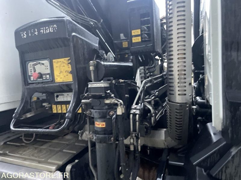 Camión Renault trucks C460 26T BENNE GRUE - 2014 - 347103 -DM941LF