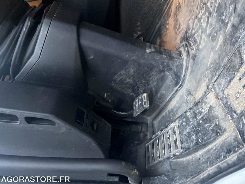 Camión Renault trucks C460 26T BENNE GRUE - 2014 - 347103 -DM941LF