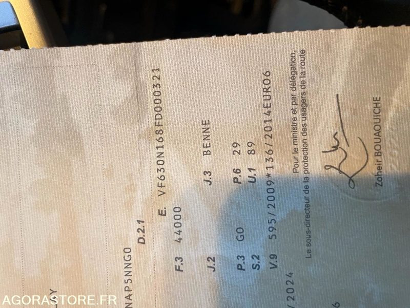 Camión Renault trucks C460 26T BENNE GRUE - 2014 - 347103 -DM941LF