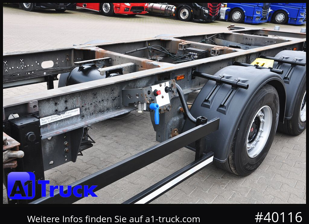 Camión SCHMITZ tandem, verzinkt, oben oder unten gekuppelt, verstellbar