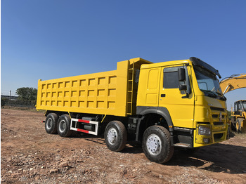 Camión volquete SINOTRUK HOWO 371 Dump Truck 8x4: foto 2