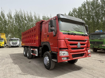 Camión volquete para transporte de silos SINOTRUK Howo Dump truck 371: foto 4