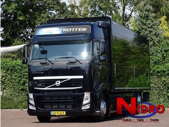 Camión transporte de bebidas Volvo FH 500 Globetrotter 6x2 Liftas: foto 1