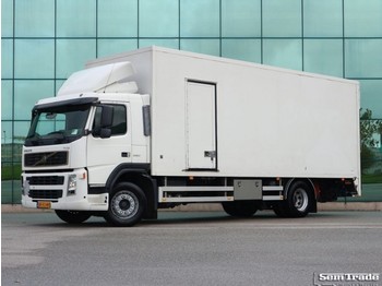 Camión caja cerrada Volvo FM 9.260 EURO 3 CLOSED BOX TAIL LIFT: foto 1