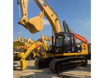 Excavadora de cadenas CATERPILLAR 330D