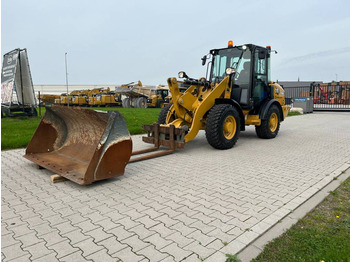 Cargadora de ruedas CATERPILLAR 906M