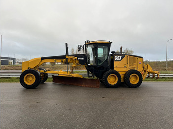 Grader CATERPILLAR 140M