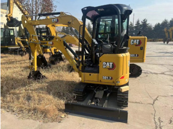 Miniexcavadora CATERPILLAR 301.7