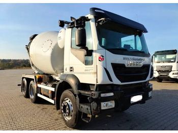 Camión hormigonera IVECO Trakker