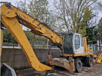 Manipulador de materiales LIEBHERR A 904 C