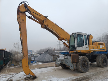 Manipulador de materiales LIEBHERR