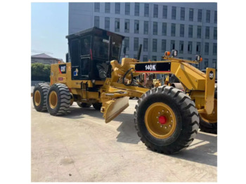 Grader CATERPILLAR 140H