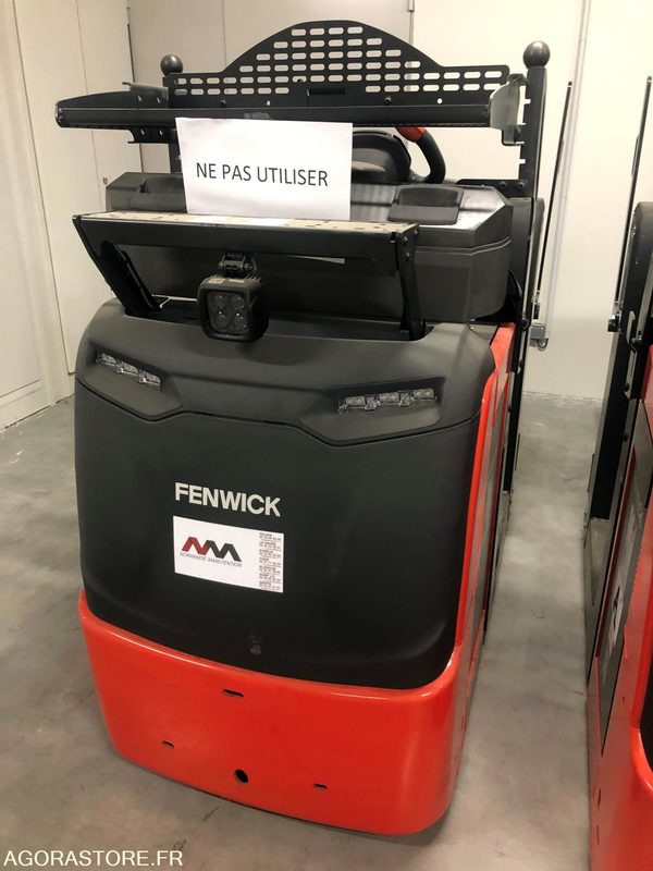 Apilador Gerbeur à plateforme élevable