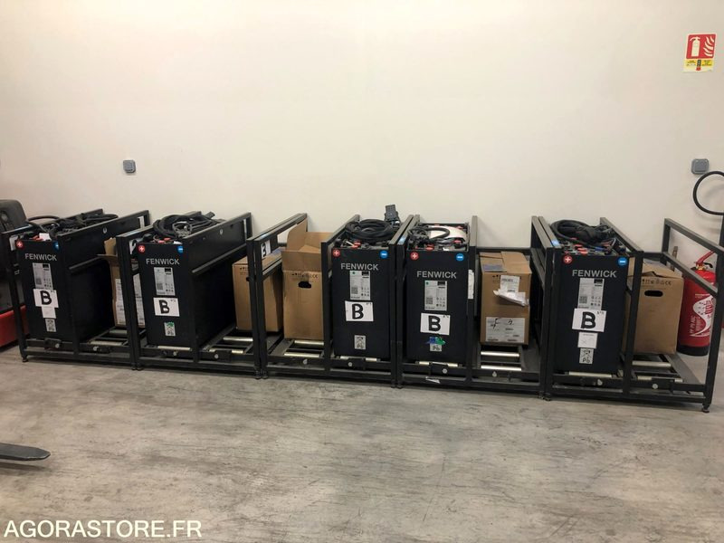 Apilador Gerbeur à plateforme élevable