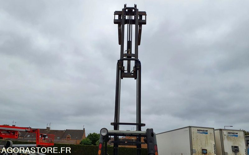 Carretilla elevadora Nissan 2682 heures Triplex UD02A25PQ - 3F550