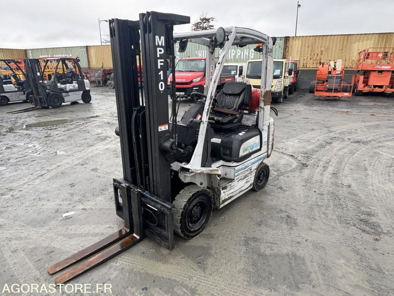 Carretilla elevadora de gas Chariot élévateur NISSAN GAZ 1.5T type P1D1A15LQ