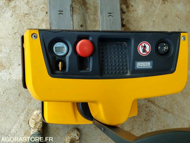 Equipo de manutención JUNGHEINRICH EJE M13 - 2024 - Transpalette électrique