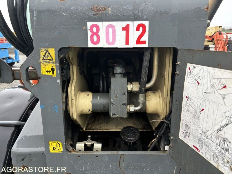 Manipulador telescópico Chariot télescopique JLG 3512