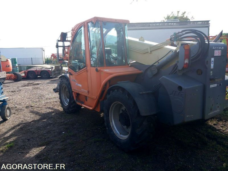 Manipulador telescópico Chariot télescopique JLG 4013