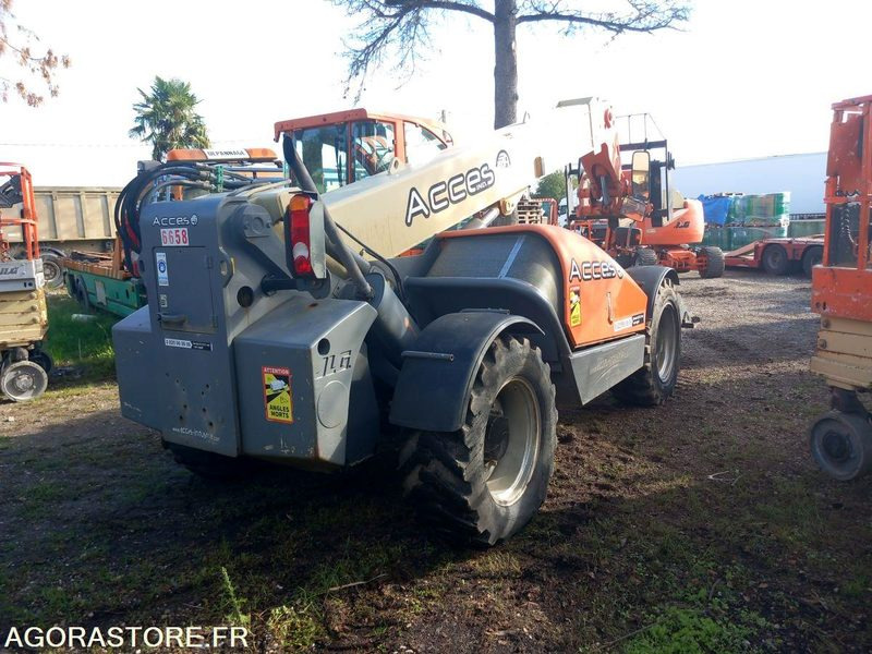 Manipulador telescópico Chariot télescopique JLG 4013