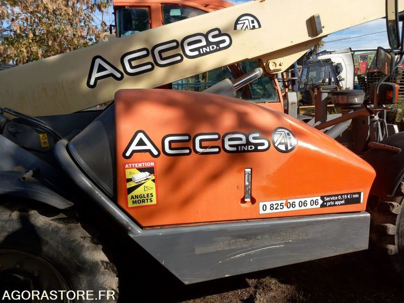 Manipulador telescópico Chariot télescopique JLG 4013