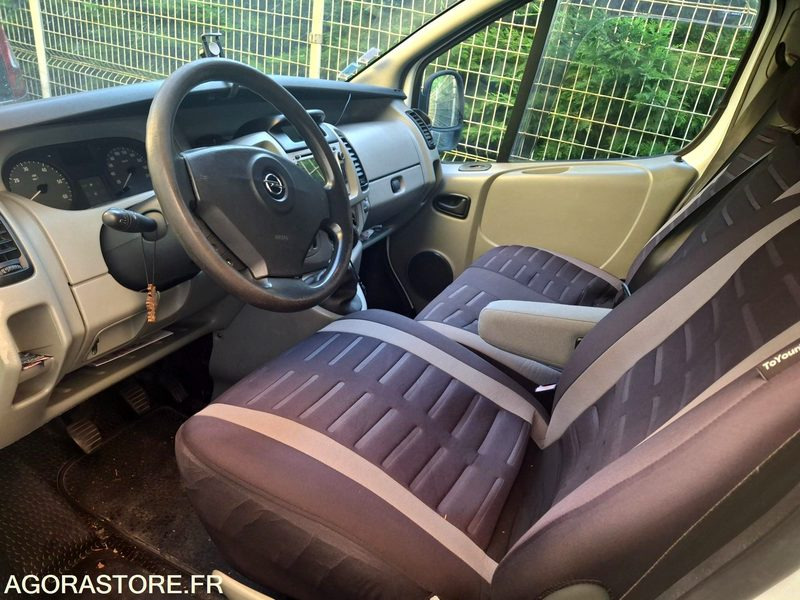 Furgón FOURGON-OPEL-VIVARO-1.9CDTI-PACK-CLIM