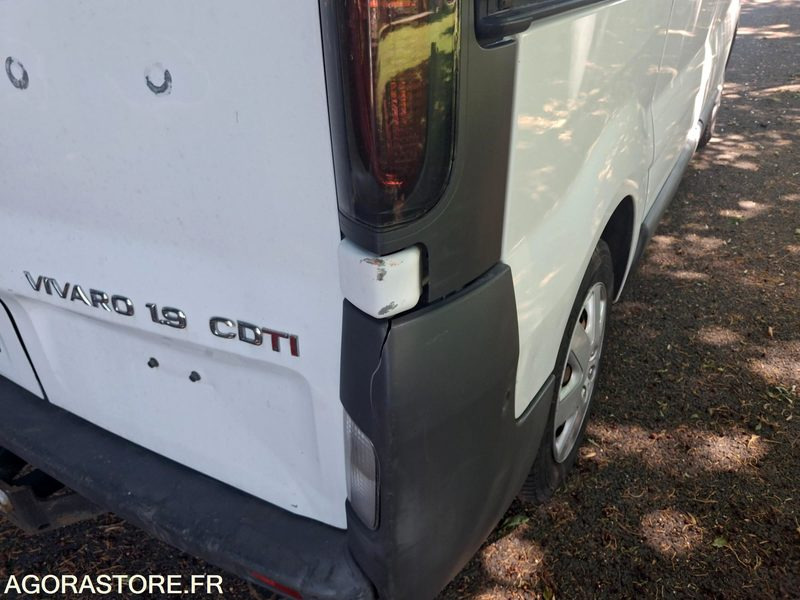 Furgón FOURGON-OPEL-VIVARO-1.9CDTI-PACK-CLIM