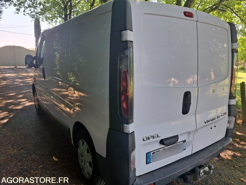 Furgón FOURGON-OPEL-VIVARO-1.9CDTI-PACK-CLIM