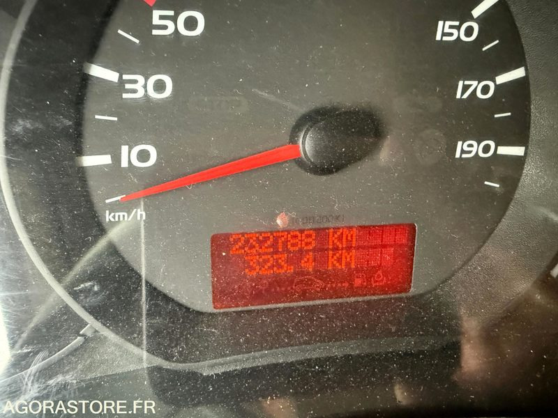 Furgón FOURGON RENAULT MASTER TOLE - 7 PLACES - 2013 / 232788Km (20330)