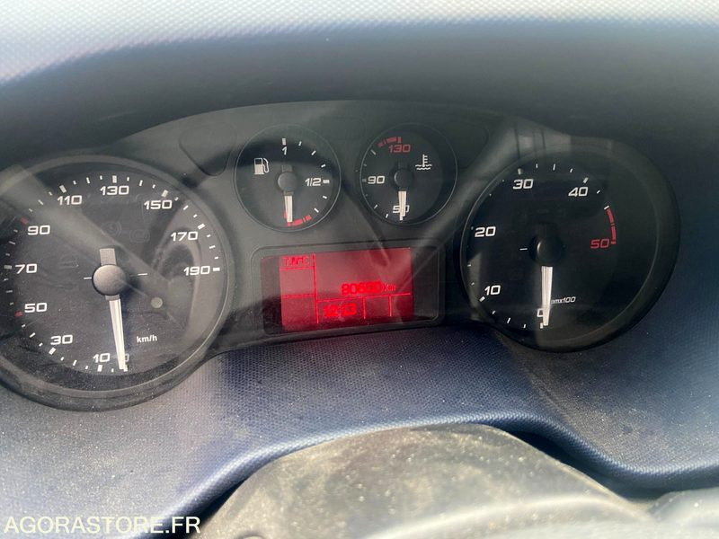 Furgón Fourgon Iveco Daily - 2017 - 80000 Kms