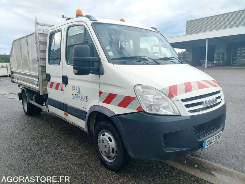 Furgón IVECO 35C12D