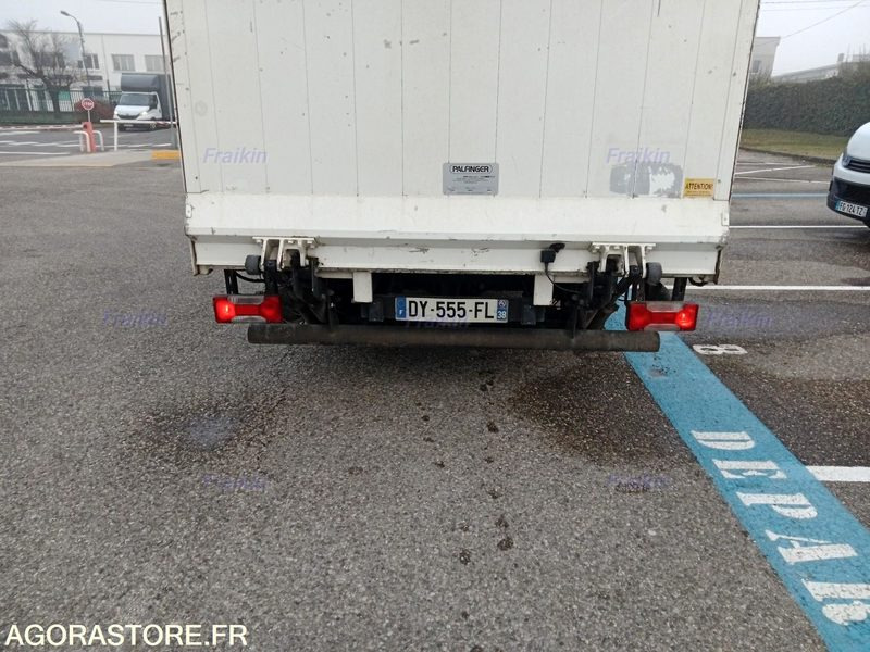 Furgón IVECO DAILY CHASSIS 35S13 EURO 5 / DY555FL / 177380 kms / 2015