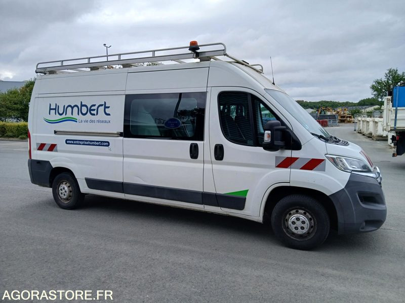 Furgón JUMPER 7 PLACES - 2015 / 194 131 KM