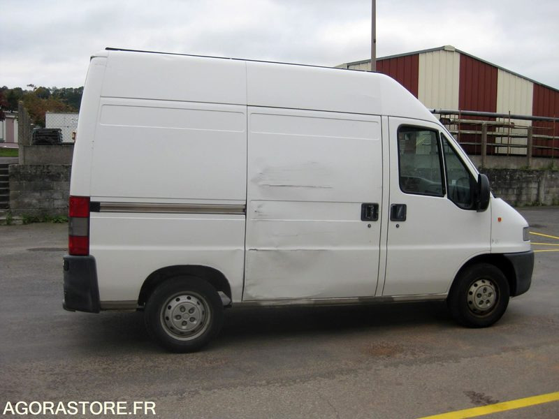 Furgón PEUGEOT BOXER